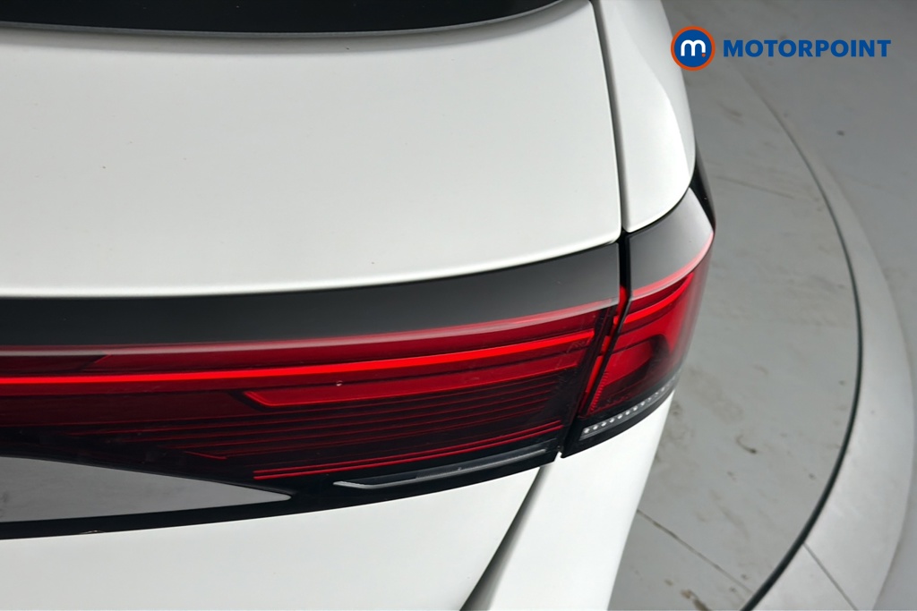 Volkswagen Passat Life Automatic Petrol Plug-In Hybrid Estate - Stock Number (1658411) - 36th supplementary image