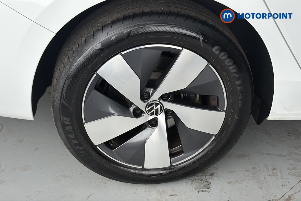 Volkswagen Passat Life Automatic Petrol Plug-In Hybrid Estate - Stock Number (1658411) - 46th supplementary image