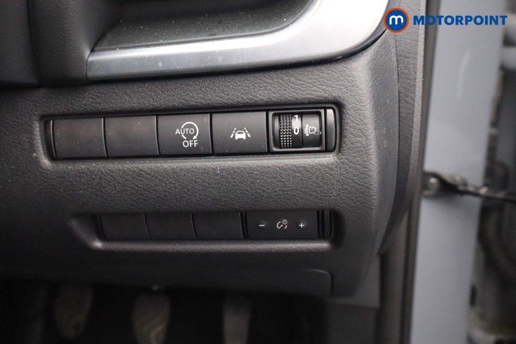 Nissan Qashqai Acenta Premium Manual Petrol SUV - Stock Number (1658676) - 12th supplementary image