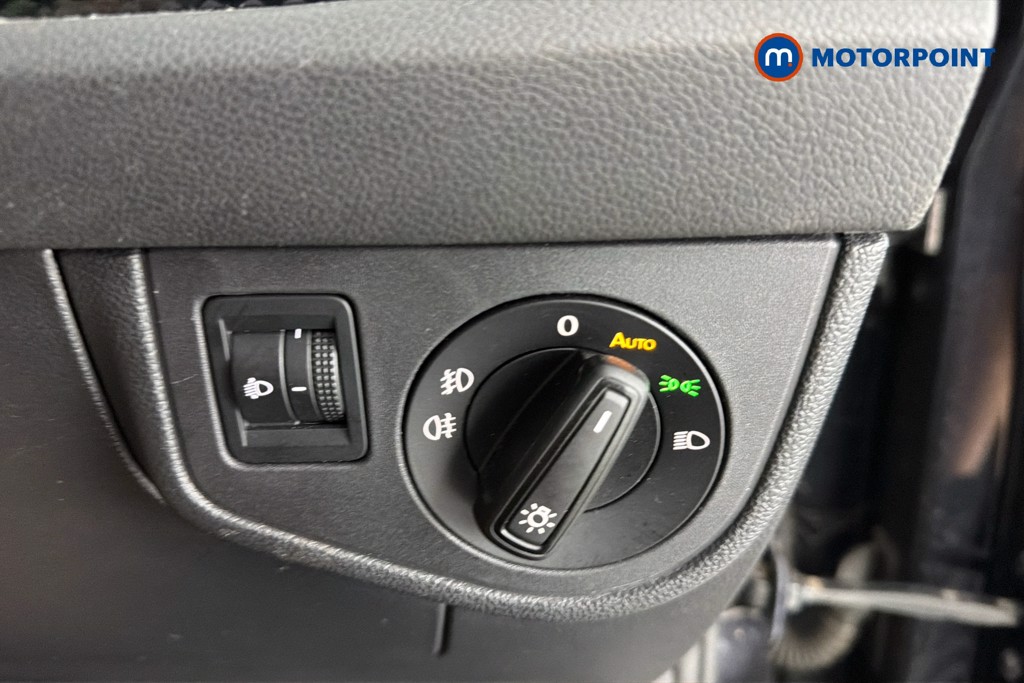 Volkswagen Taigo Life Manual Petrol SUV - Stock Number (1659653) - 18th supplementary image