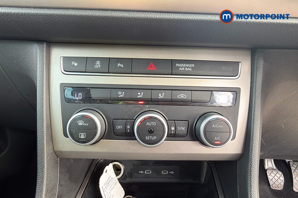 Seat Ateca Xperience Manual Petrol SUV - Stock Number (1660394) - 21st supplementary image