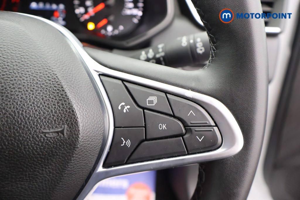Renault Clio Iconic Manual Petrol Hatchback - Stock Number (1660706) - 3rd supplementary image