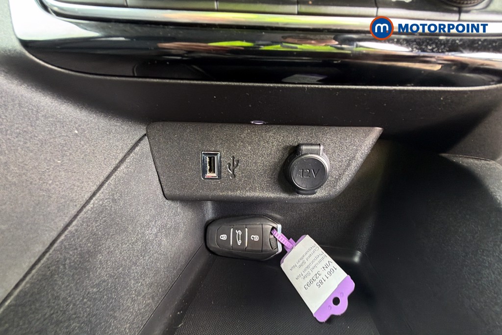 Vauxhall Corsa Elite Nav Premium Manual Petrol Hatchback - Stock Number (1661185) - 3rd supplementary image