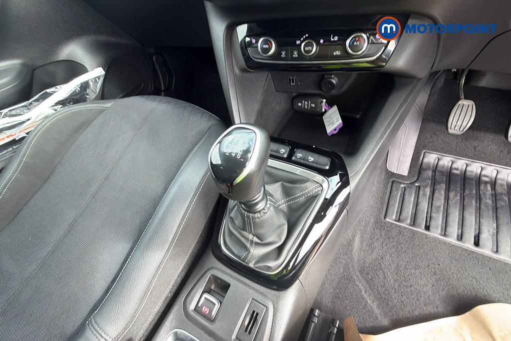 Vauxhall Corsa Elite Nav Premium Manual Petrol Hatchback - Stock Number (1661185) - 4th supplementary image