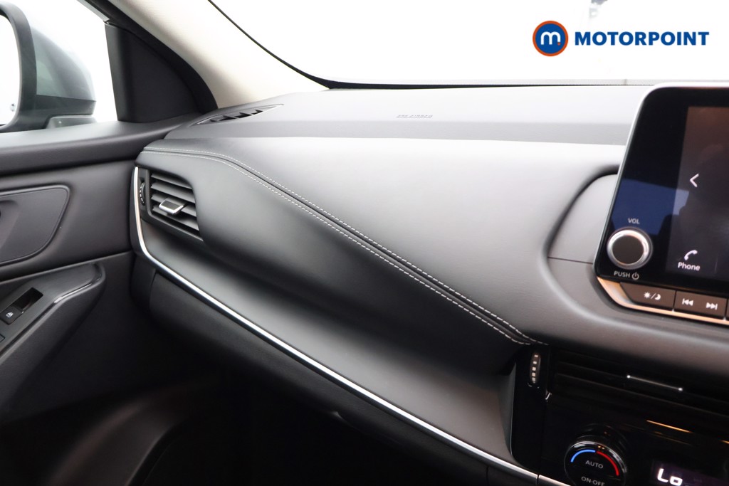 Nissan Qashqai Acenta Premium Manual Petrol SUV - Stock Number (1661601) - 12th supplementary image