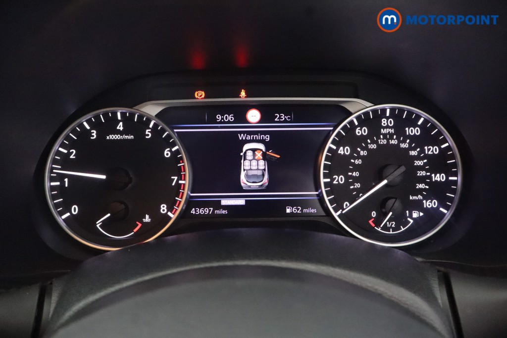 Nissan Juke Tekna Manual Petrol SUV - Stock Number (1661832) - 5th supplementary image