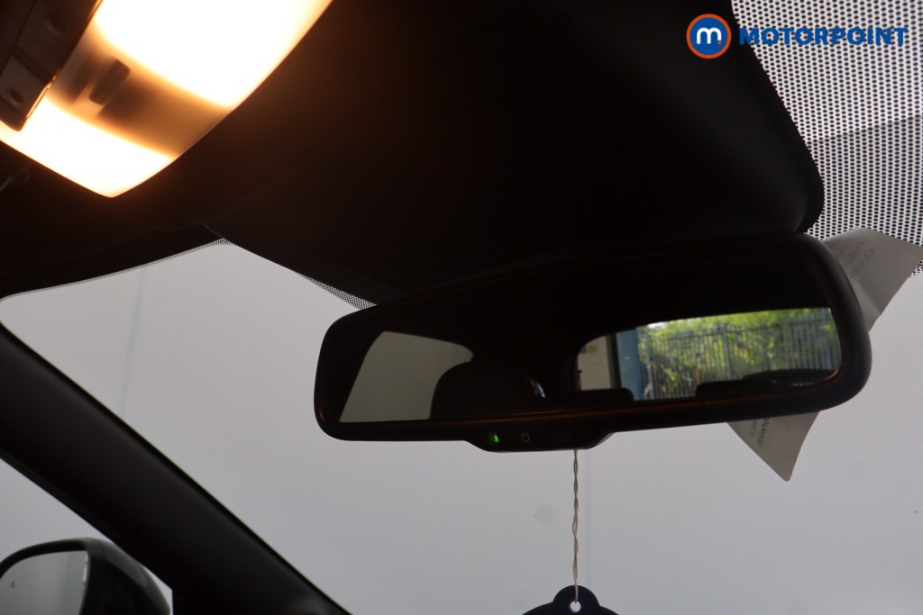 Nissan Juke Tekna Manual Petrol SUV - Stock Number (1661832) - 21st supplementary image