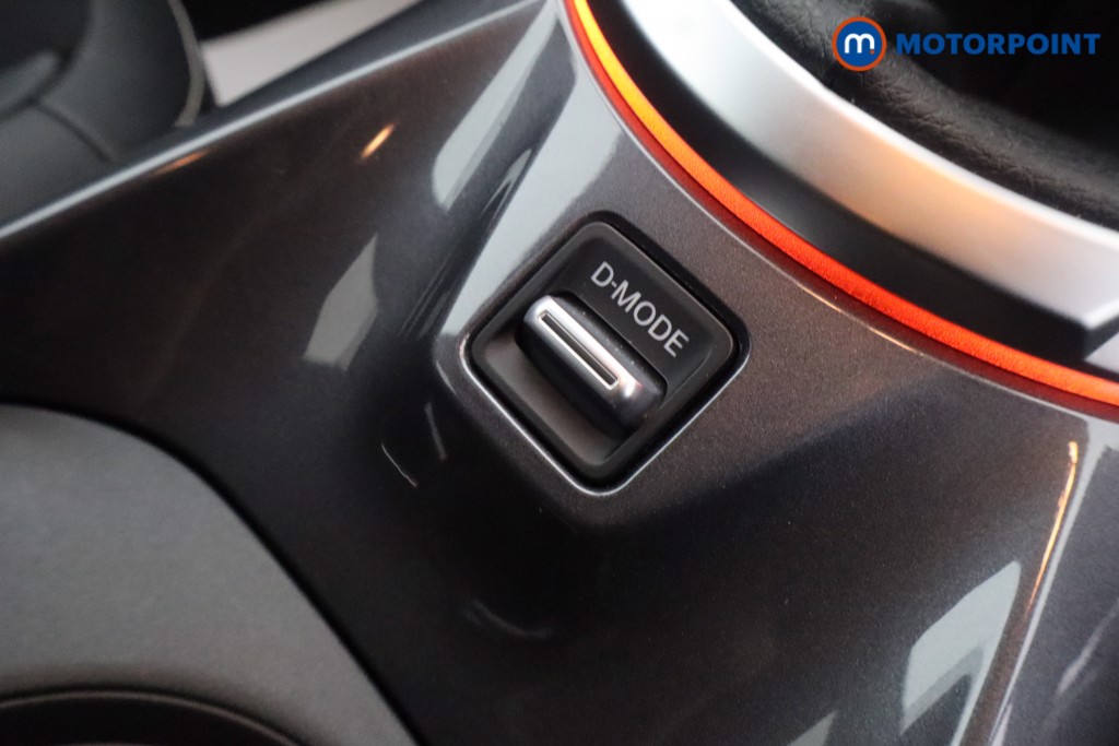 Nissan Juke Tekna Manual Petrol SUV - Stock Number (1661832) - 22nd supplementary image