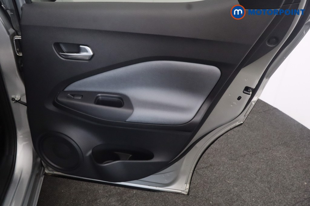 Nissan Juke Tekna Manual Petrol SUV - Stock Number (1661832) - 31st supplementary image