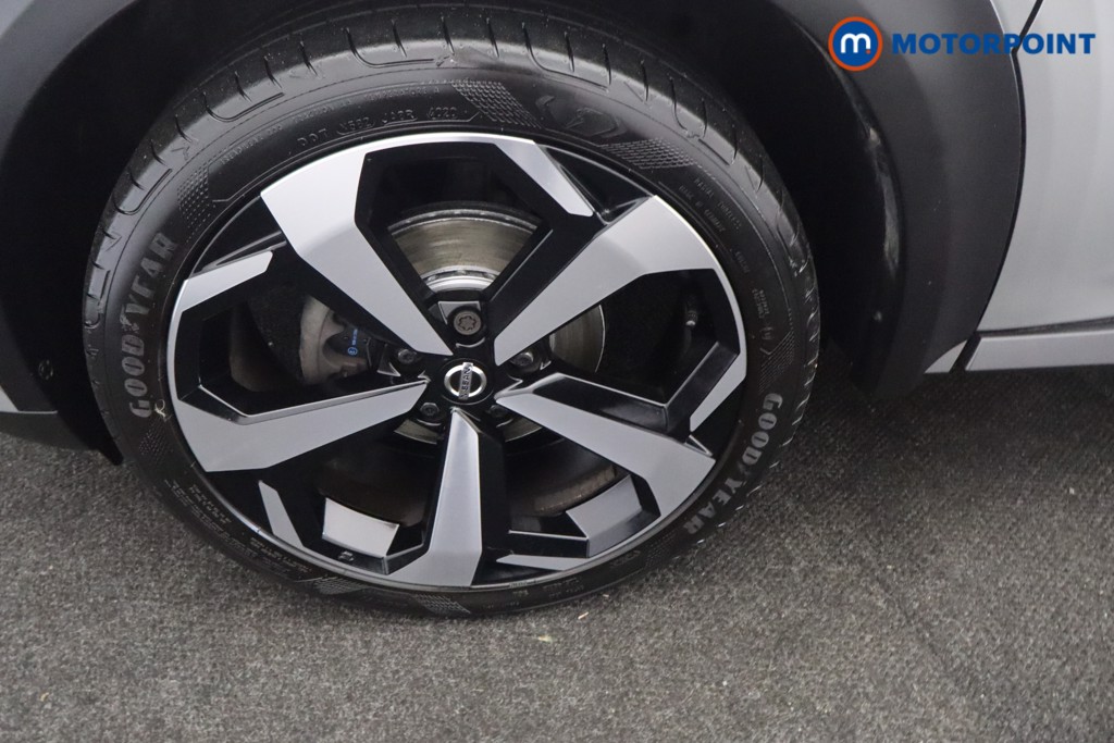 Nissan Juke Tekna Manual Petrol SUV - Stock Number (1661832) - 35th supplementary image