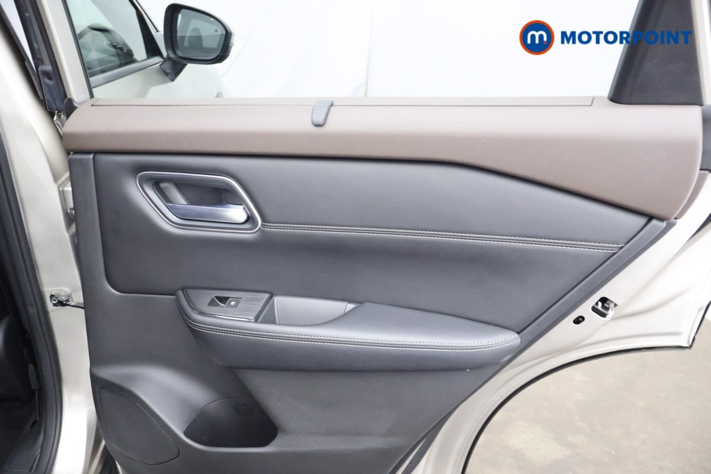 Nissan X-Trail Tekna-Plus Automatic Petrol-Electric Hybrid SUV - Stock Number (1662467) - 24th supplementary image