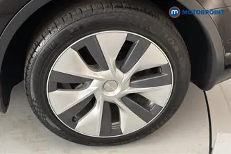 Tesla Model Y Long Range Automatic Electric SUV - Stock Number (1662705) - 45th supplementary image