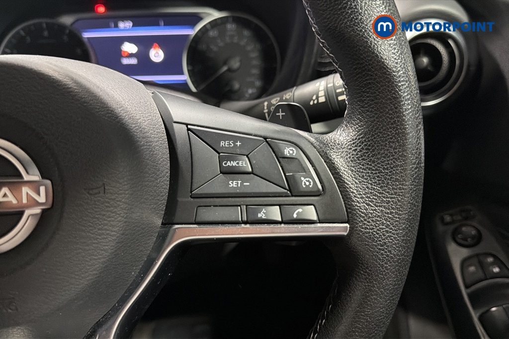 Nissan Juke N-Connecta Automatic Petrol SUV - Stock Number (1662712) - 3rd supplementary image