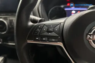 Nissan Juke N-Connecta Automatic Petrol SUV - Stock Number (1662712) - 4th supplementary image