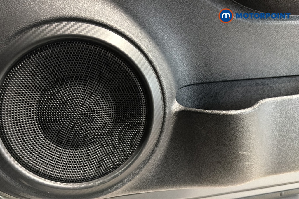 Nissan Juke N-Connecta Automatic Petrol SUV - Stock Number (1662712) - 21st supplementary image