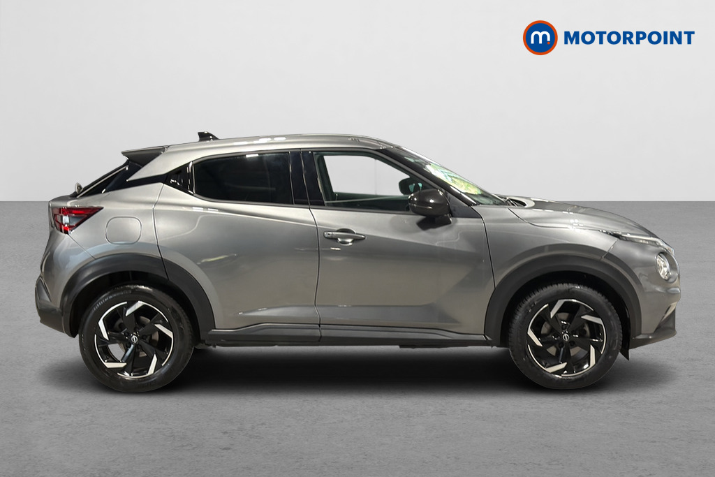 Nissan Juke N-Connecta Automatic Petrol SUV - Stock Number (1662712) - Passenger side