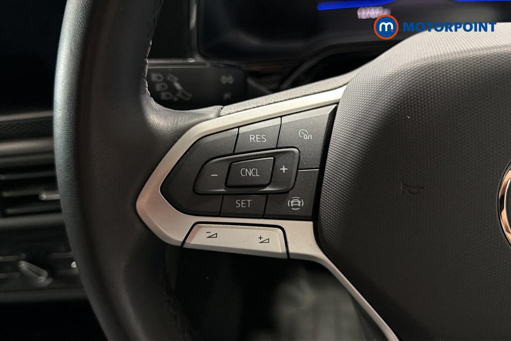 Volkswagen Polo Life Manual Petrol Hatchback - Stock Number (1662765) - 4th supplementary image