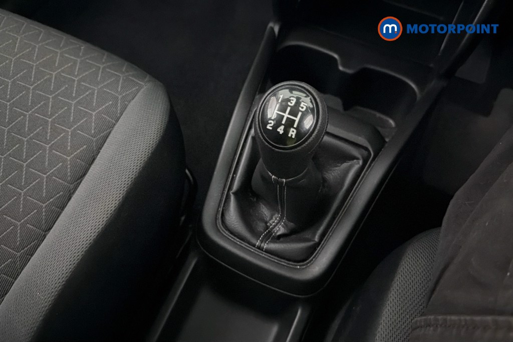 Suzuki Swift Motion Manual Petrol Hatchback - Stock Number (1662836) - 15th supplementary image
