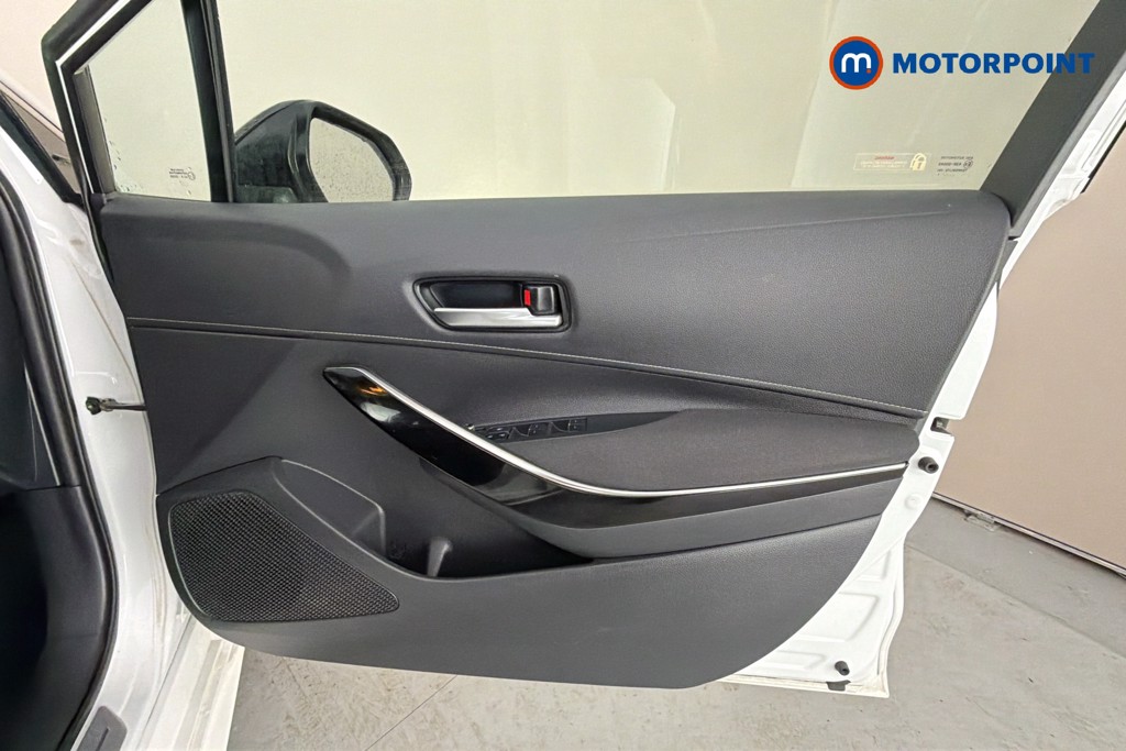 Toyota Corolla Gr Sport Automatic Petrol-Electric Hybrid Hatchback - Stock Number (1663101) - 19th supplementary image