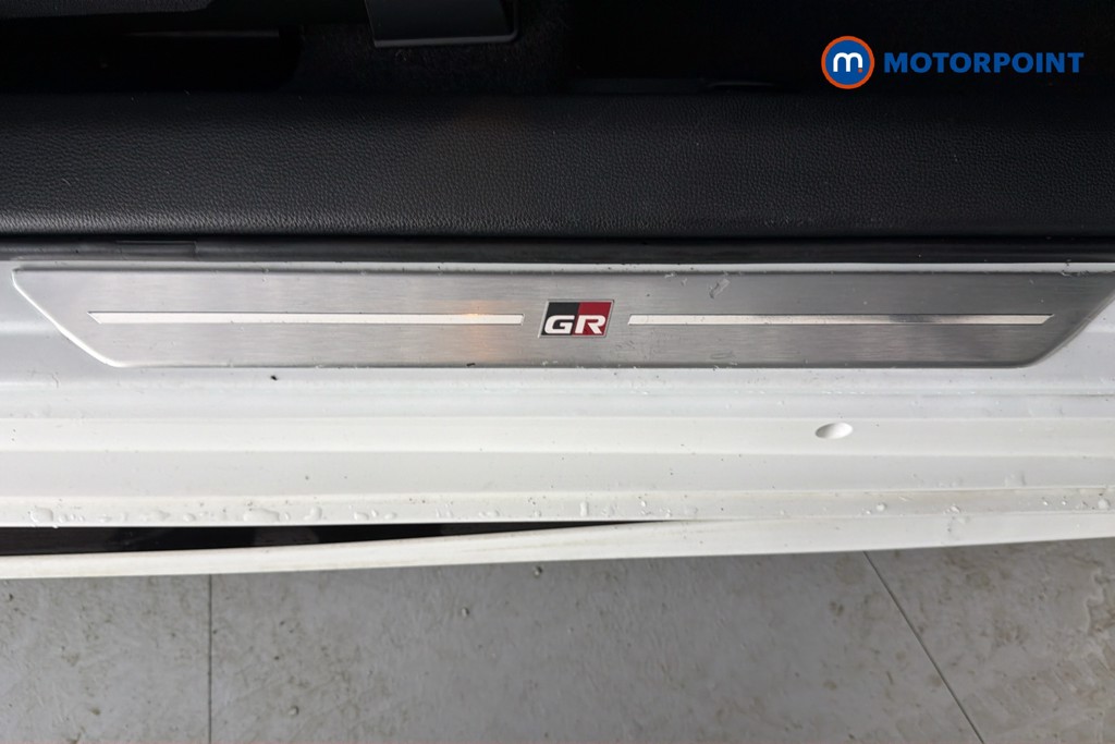 Toyota Corolla Gr Sport Automatic Petrol-Electric Hybrid Hatchback - Stock Number (1663101) - 27th supplementary image