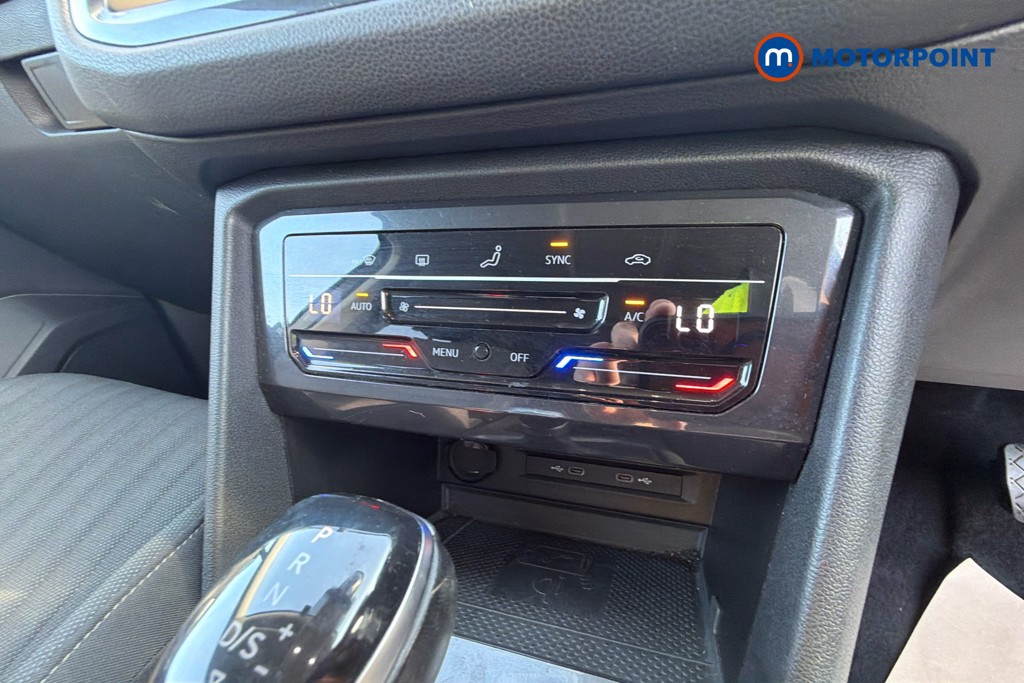 Volkswagen Tiguan Allspace Life Automatic Petrol SUV - Stock Number (1663339) - 21st supplementary image