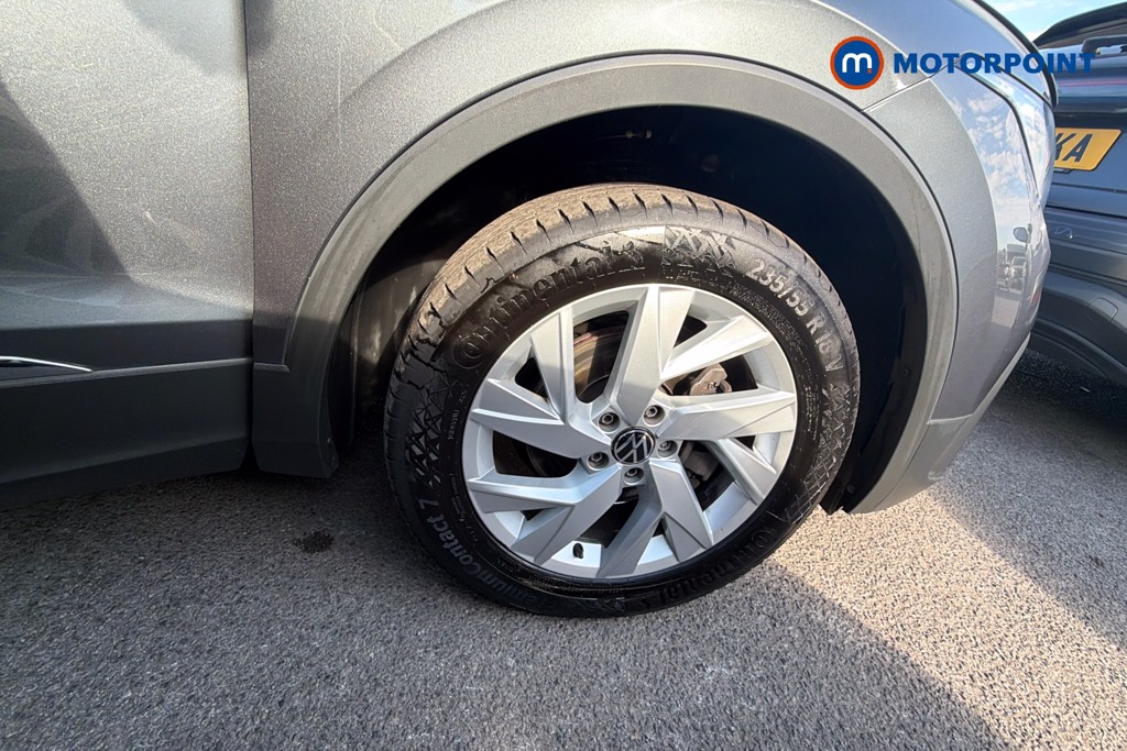 Volkswagen Tiguan Allspace Life Automatic Petrol SUV - Stock Number (1663339) - 36th supplementary image