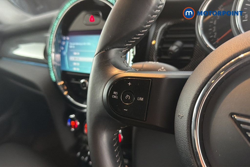 Mini Hatchback Cooper Exclusive Automatic Petrol Hatchback - Stock Number (1664290) - 4th supplementary image