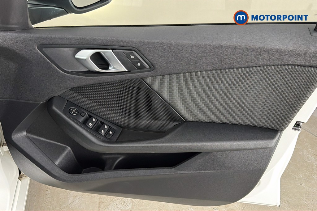 BMW 1 Series SE Manual Petrol Hatchback - Stock Number (1664440) - 19th supplementary image