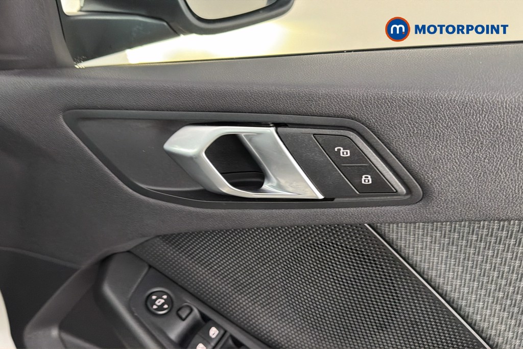 BMW 1 Series SE Manual Petrol Hatchback - Stock Number (1664440) - 42nd supplementary image