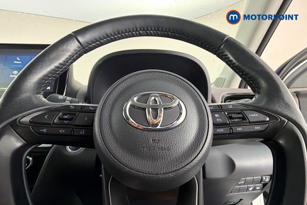 Toyota Yaris Cross Excel Automatic Petrol-Electric Hybrid Estate - Stock Number (1664634) - 5th supplementary image