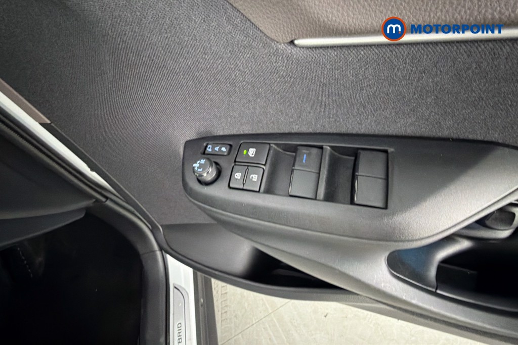 Toyota Yaris Cross Excel Automatic Petrol-Electric Hybrid Estate - Stock Number (1664634) - 20th supplementary image