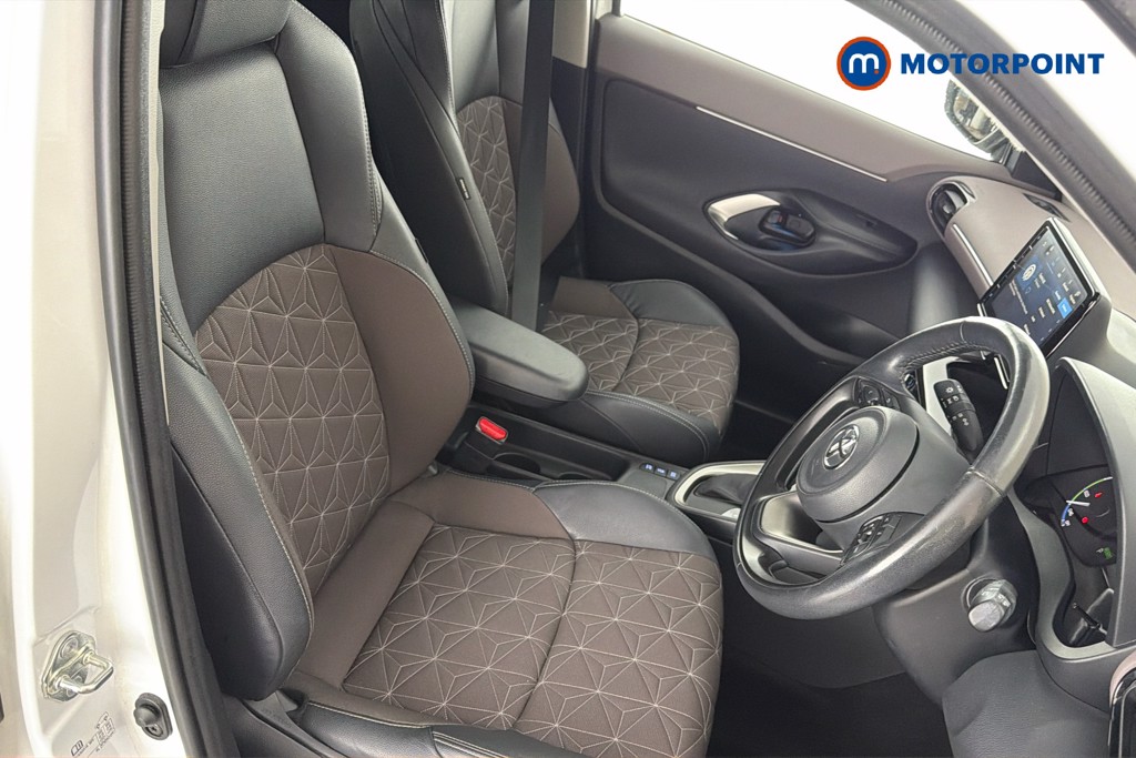 Toyota Yaris Cross Excel Automatic Petrol-Electric Hybrid Estate - Stock Number (1664634) - 22nd supplementary image