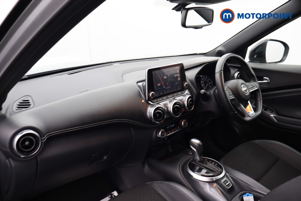 Nissan Juke N-Connecta Automatic Petrol SUV - Stock Number (1665098) - 18th supplementary image