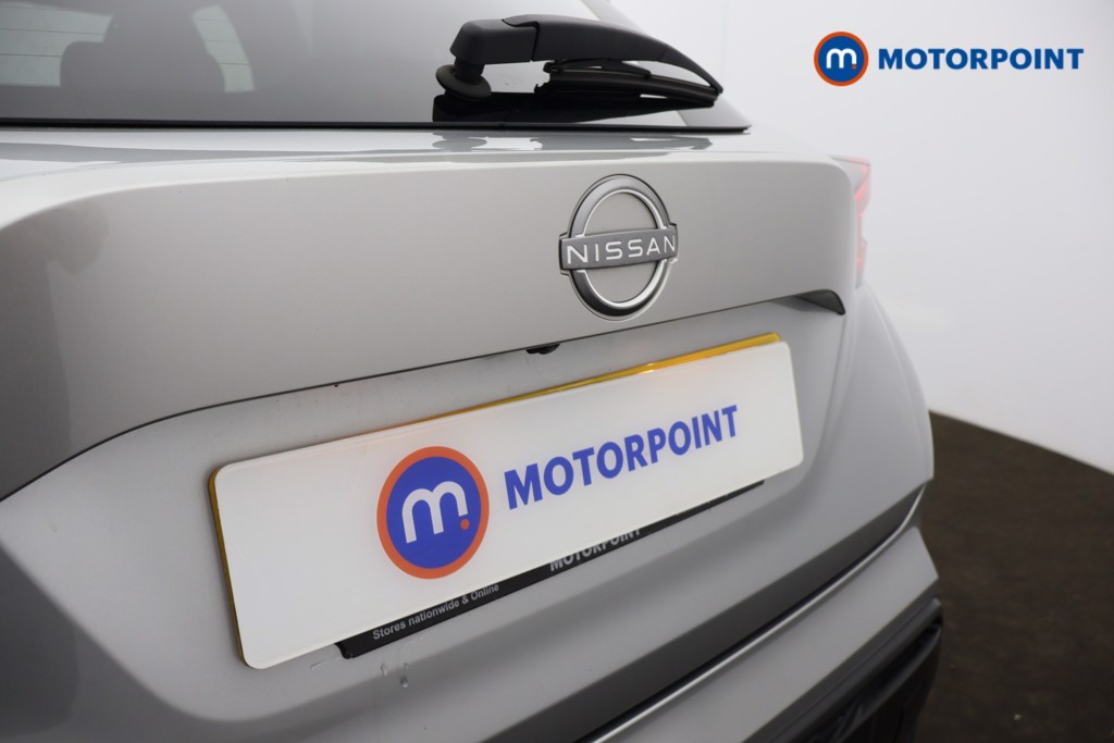 Nissan Juke N-Connecta Automatic Petrol SUV - Stock Number (1665098) - 21st supplementary image