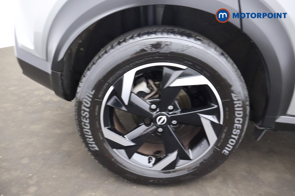 Nissan Juke N-Connecta Automatic Petrol SUV - Stock Number (1665098) - 28th supplementary image
