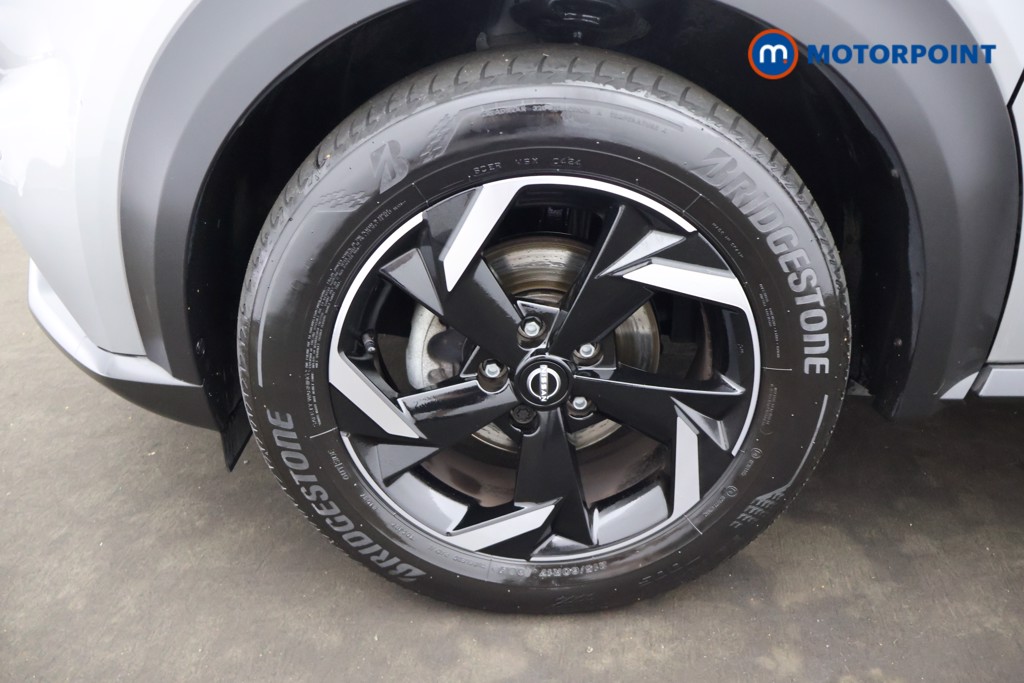 Nissan Juke N-Connecta Automatic Petrol SUV - Stock Number (1665098) - 33rd supplementary image