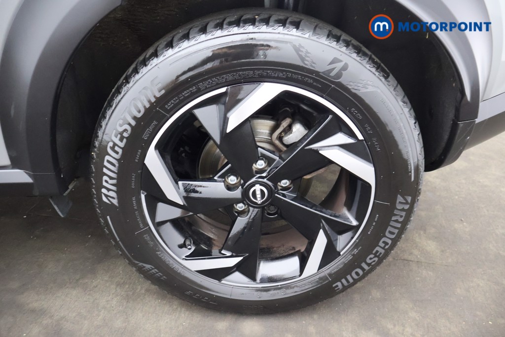 Nissan Juke N-Connecta Automatic Petrol SUV - Stock Number (1665098) - 34th supplementary image