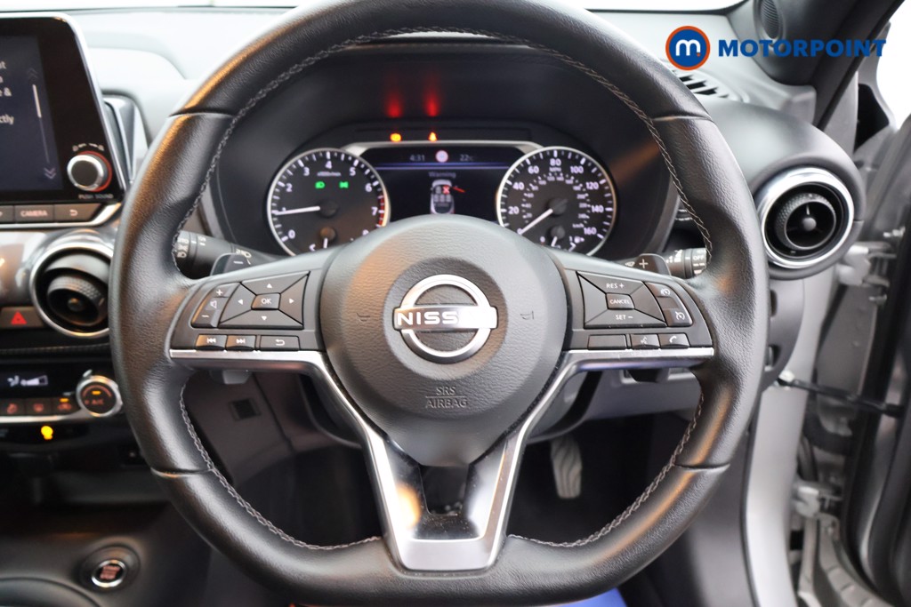 Nissan Juke N-Connecta Automatic Petrol SUV - Stock Number (1665098) - 1st supplementary image