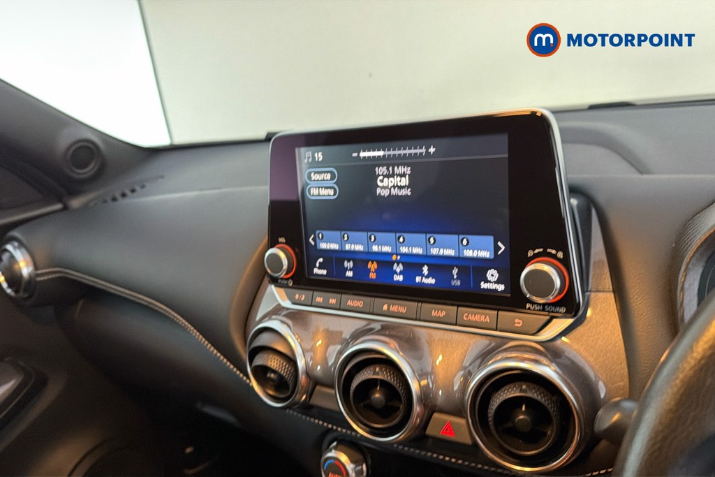 Nissan Juke N-Connecta Automatic Petrol SUV - Stock Number (1665108) - 9th supplementary image
