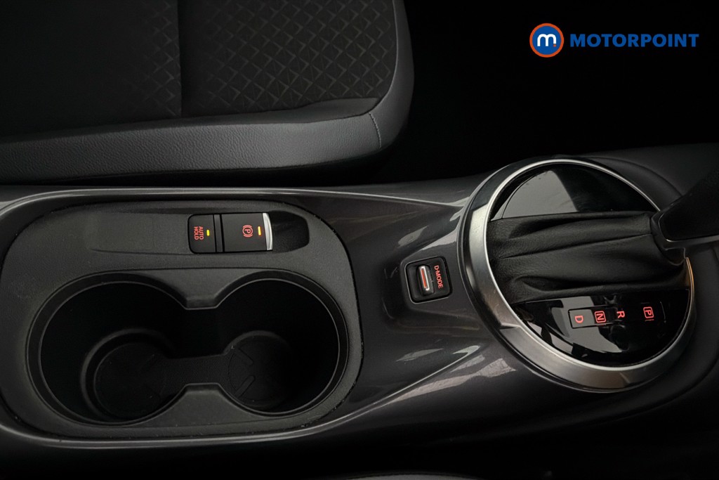 Nissan Juke N-Connecta Automatic Petrol SUV - Stock Number (1665108) - 16th supplementary image