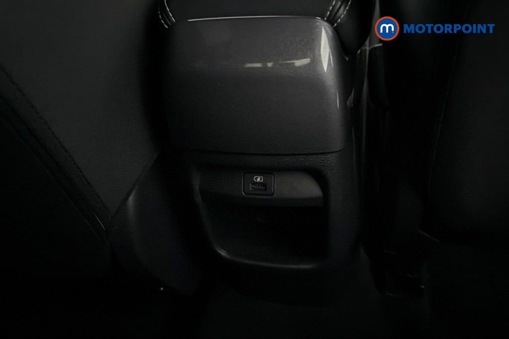 Nissan Juke N-Connecta Automatic Petrol SUV - Stock Number (1665108) - 30th supplementary image
