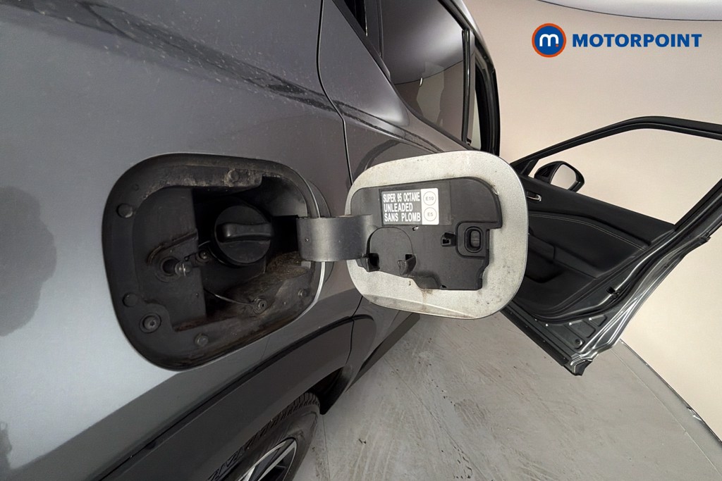 Nissan Juke N-Connecta Automatic Petrol SUV - Stock Number (1665108) - 41st supplementary image