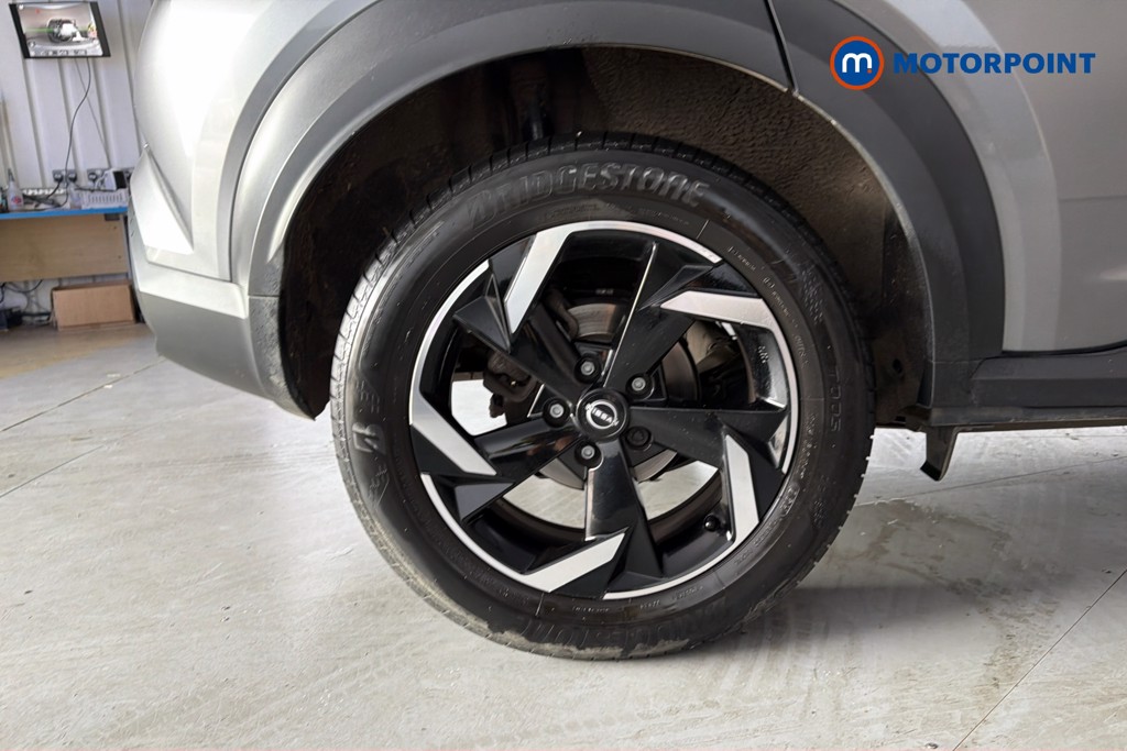Nissan Juke N-Connecta Automatic Petrol SUV - Stock Number (1665108) - 49th supplementary image