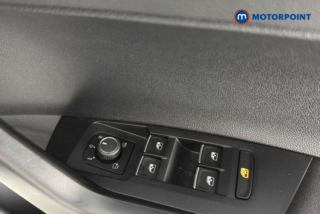 Volkswagen Polo R-Line Automatic Petrol Hatchback - Stock Number (1665460) - 19th supplementary image
