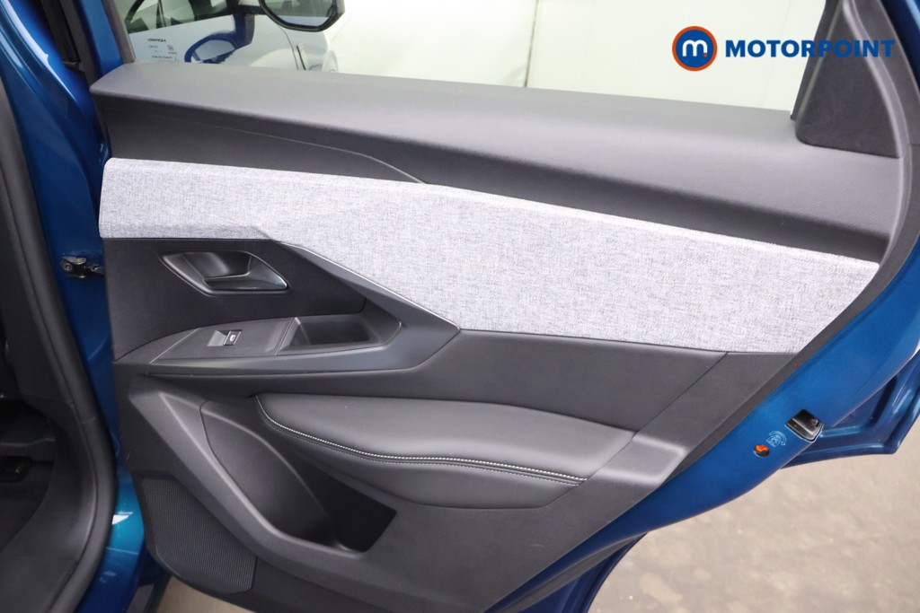 Peugeot 3008 GT Automatic Electric SUV - Stock Number (1665720) - 22nd supplementary image