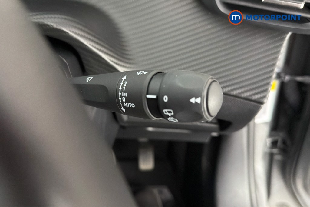Peugeot 2008 Allure Manual Petrol SUV - Stock Number (1665916) - 7th supplementary image