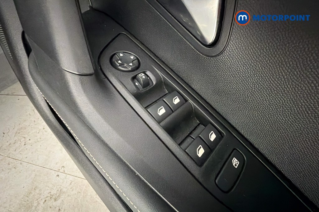 Peugeot 2008 Allure Manual Petrol SUV - Stock Number (1665916) - 20th supplementary image