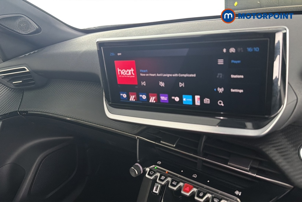 Peugeot 2008 Allure Manual Petrol SUV - Stock Number (1665934) - 8th supplementary image