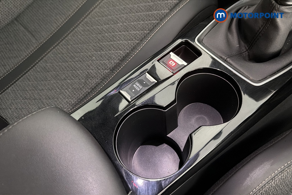 Peugeot 2008 Allure Manual Petrol SUV - Stock Number (1665934) - 16th supplementary image