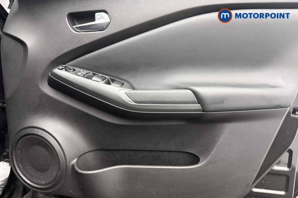 Nissan Juke Acenta Premium Manual Petrol SUV - Stock Number (1666036) - 17th supplementary image